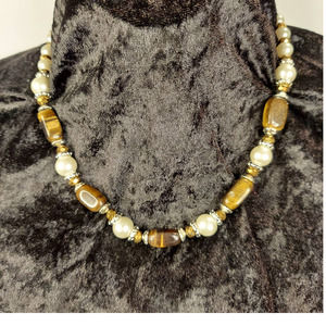 Vintage Women's Tiger Eye Stone Necklace and Earrings Set